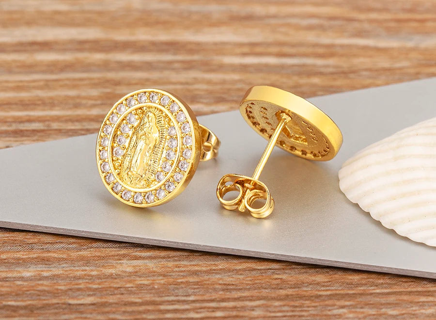 Brinco Nossa Senhora Regina Caeli Banhado a Ouro
