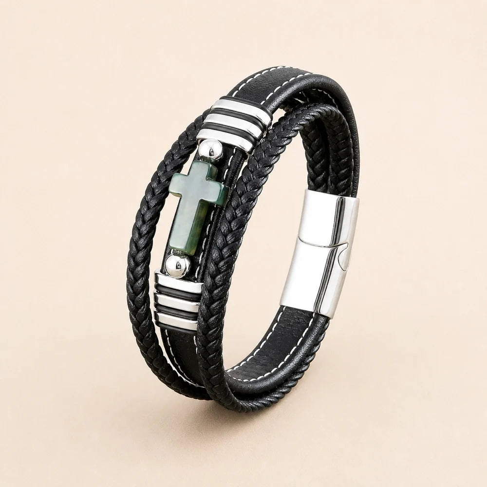 Pulseira Masculina de Couro com Cruz e Pedra - Metal Prata com Pedra Verde - Soul Fé