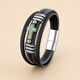 Pulseira Masculina de Couro com Cruz e Pedra - Metal Prata com Pedra Verde - Soul Fé