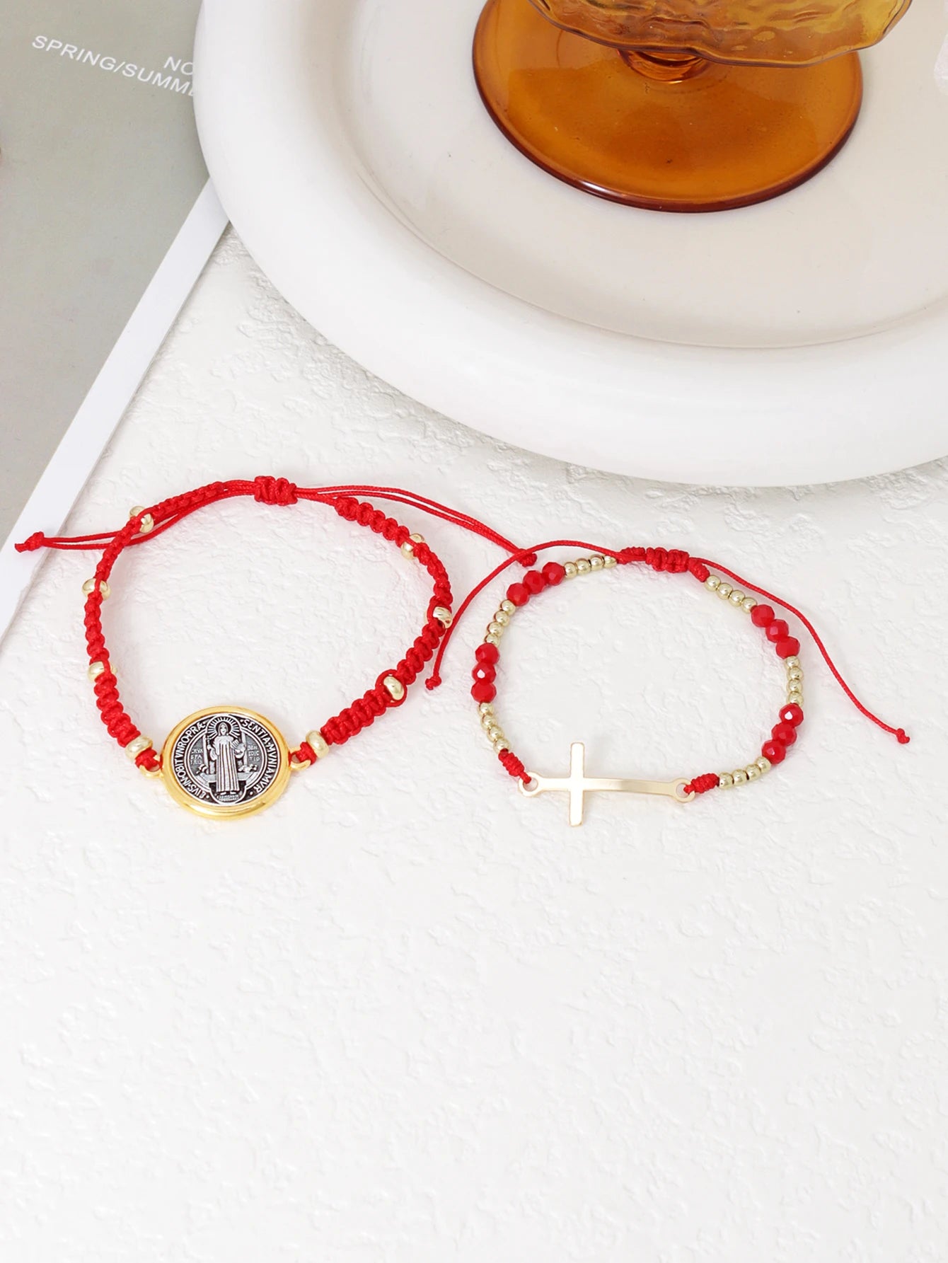 Kit 2 Pulseiras de Cordão Vermelho com Cruz - Vermelho
