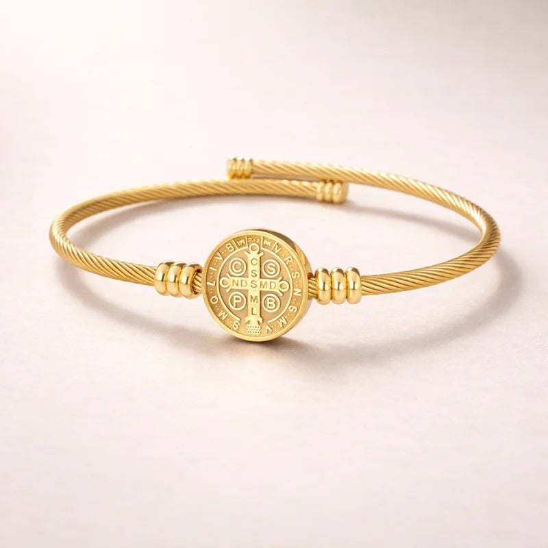 pulseira-bracelete-sao-bento-dourada-protecao-e-fe-soul-fe