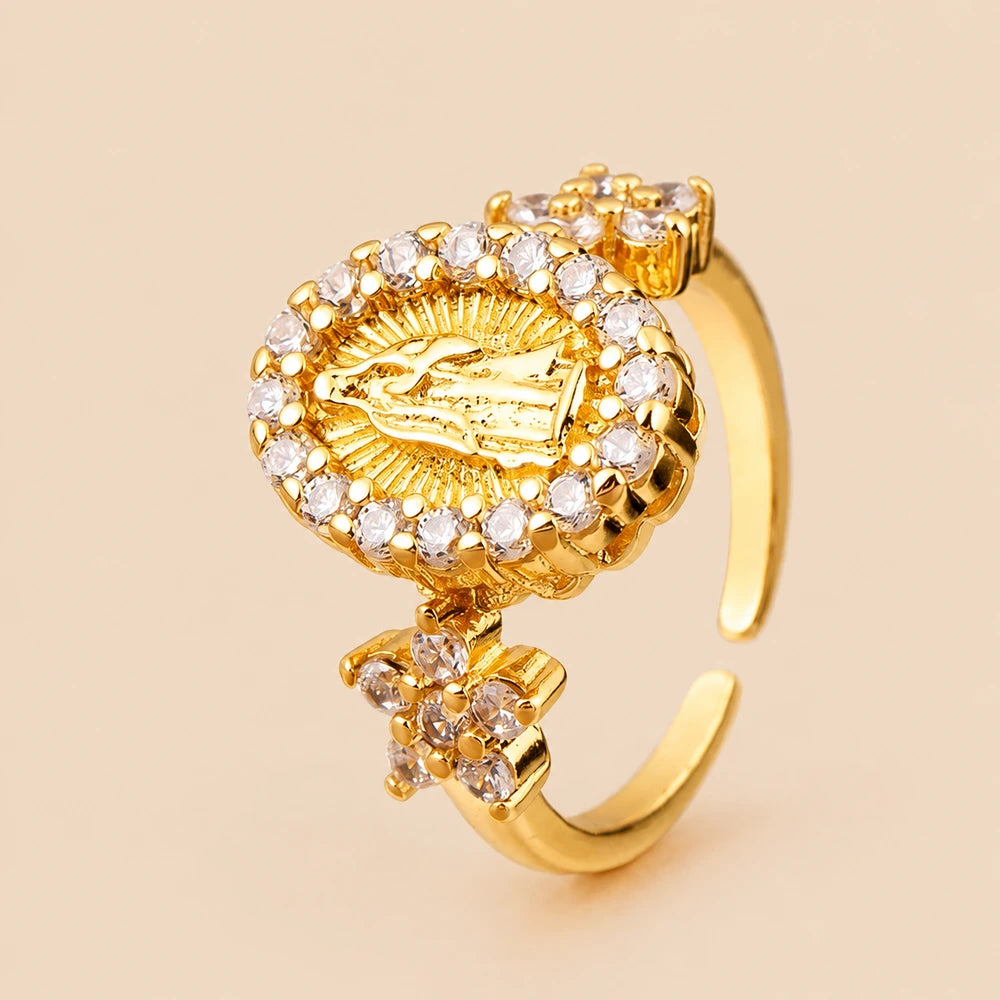 Anéis Nossa Senhora Ajustáveis com Zircônia — R848 ajustável Soul Fé em fundo nude bege Soul Fé