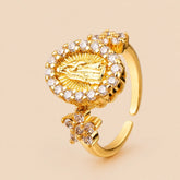 Anéis Nossa Senhora Ajustáveis com Zircônia — R848 ajustável Soul Fé em fundo nude bege Soul Fé