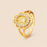 Anéis Nossa Senhora Ajustáveis com Zircônia — R847 ajustável Soul Fé em fundo nude bege Soul Fé