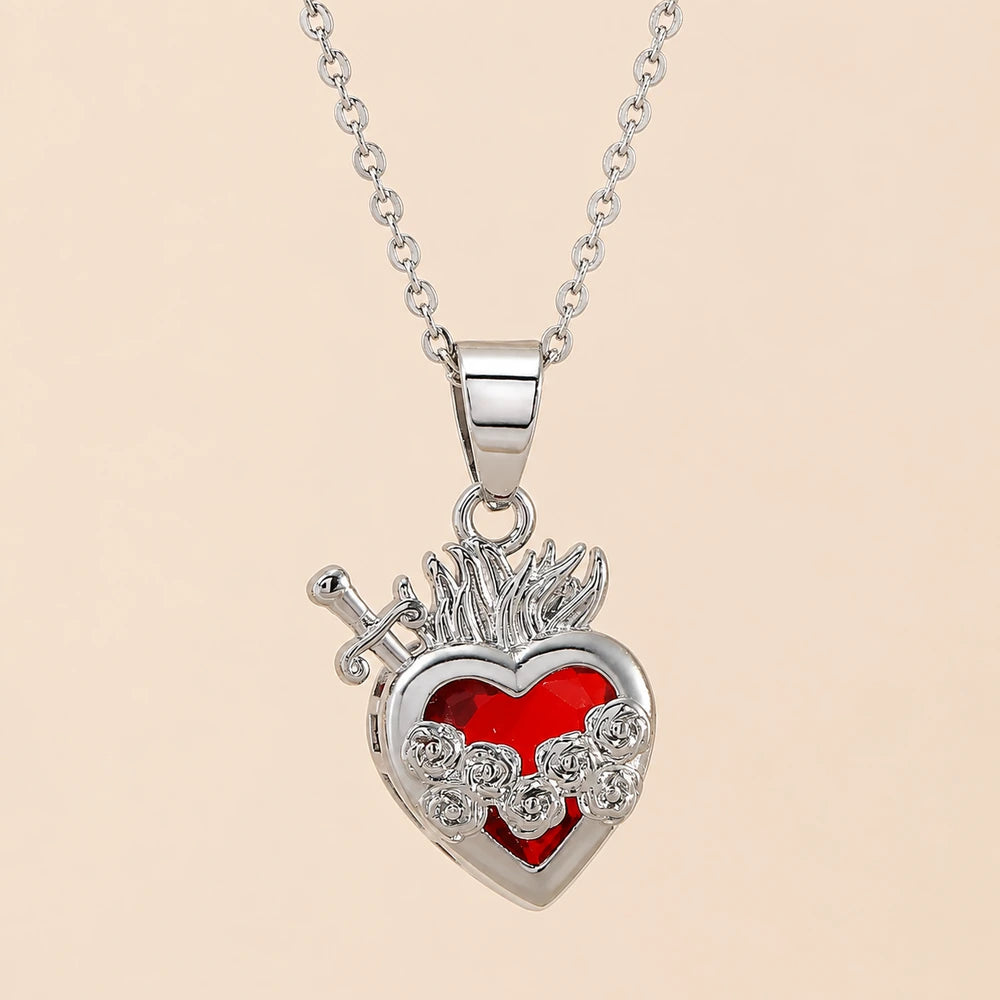 Colares Sagrado Coração com Zircônia — NAD07-9 Soul Fé em fundo nude bege Soul Fé