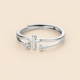 Anel Cruz Ajustável em Aço Inoxidável com Zircônia — Silver Color ajustável Soul Fé em fundo nude bege Soul Fé